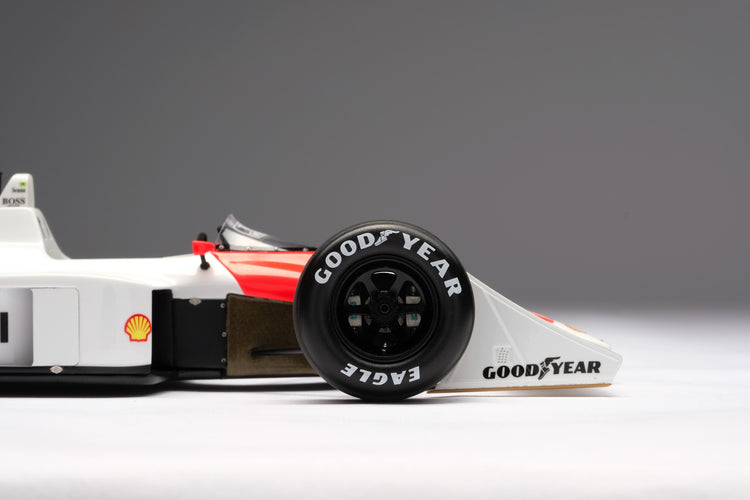 Ayrton Senna - Ayrton Senna MP4/4 McLaren 1:18 Amalgam Car Model - Car Model - Fueler™ 