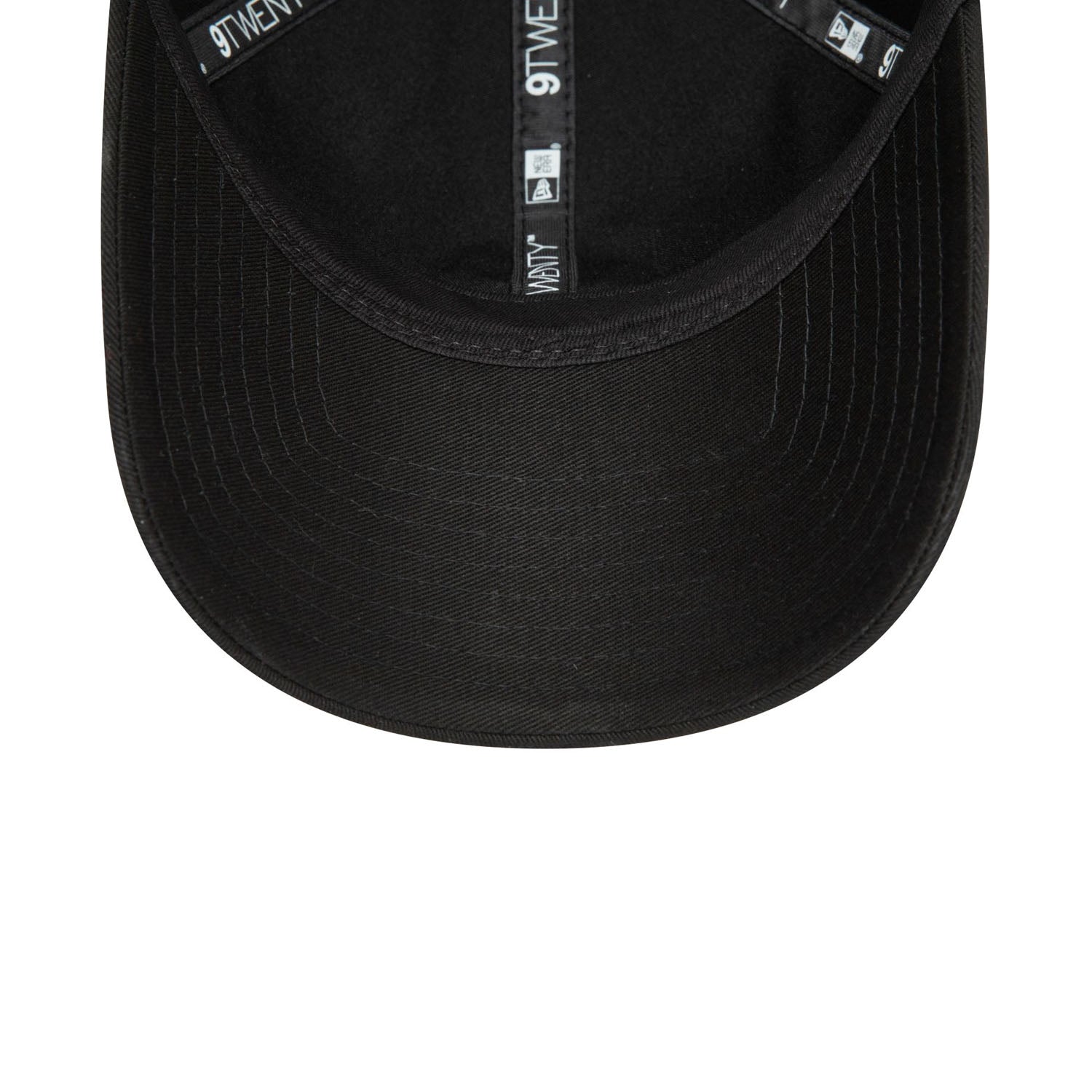 Pin Badge 9TWENTY Cap - Ducati - Fueler™ - 60435567 - fueler.store - Cap