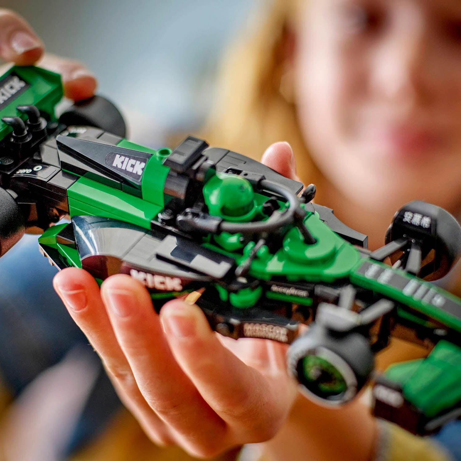 Kick Sauber C44 2024 1:25 Lego Car Model - Kick Sauber F1 Team - Fueler™ - 77247 - fueler.store - Car Model