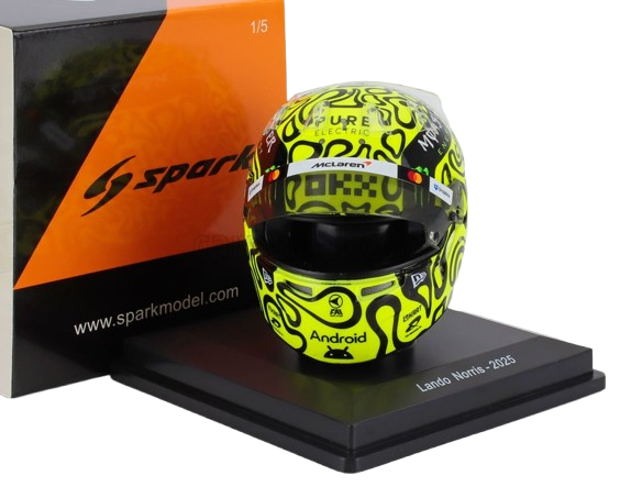 McLaren F1 - #4 Norris 2025 Season 1:5 Mini Helmet - Mini Helmet - Fueler™ 