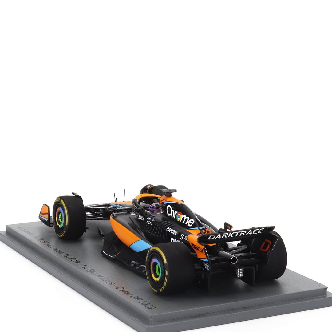 #81 Piastri MCL60 Qatar GP 2023 Winner with Pit Board 1:43 Spark Car Model - McLaren F1 - Fueler™ - S8927 - fueler.store - Car Model