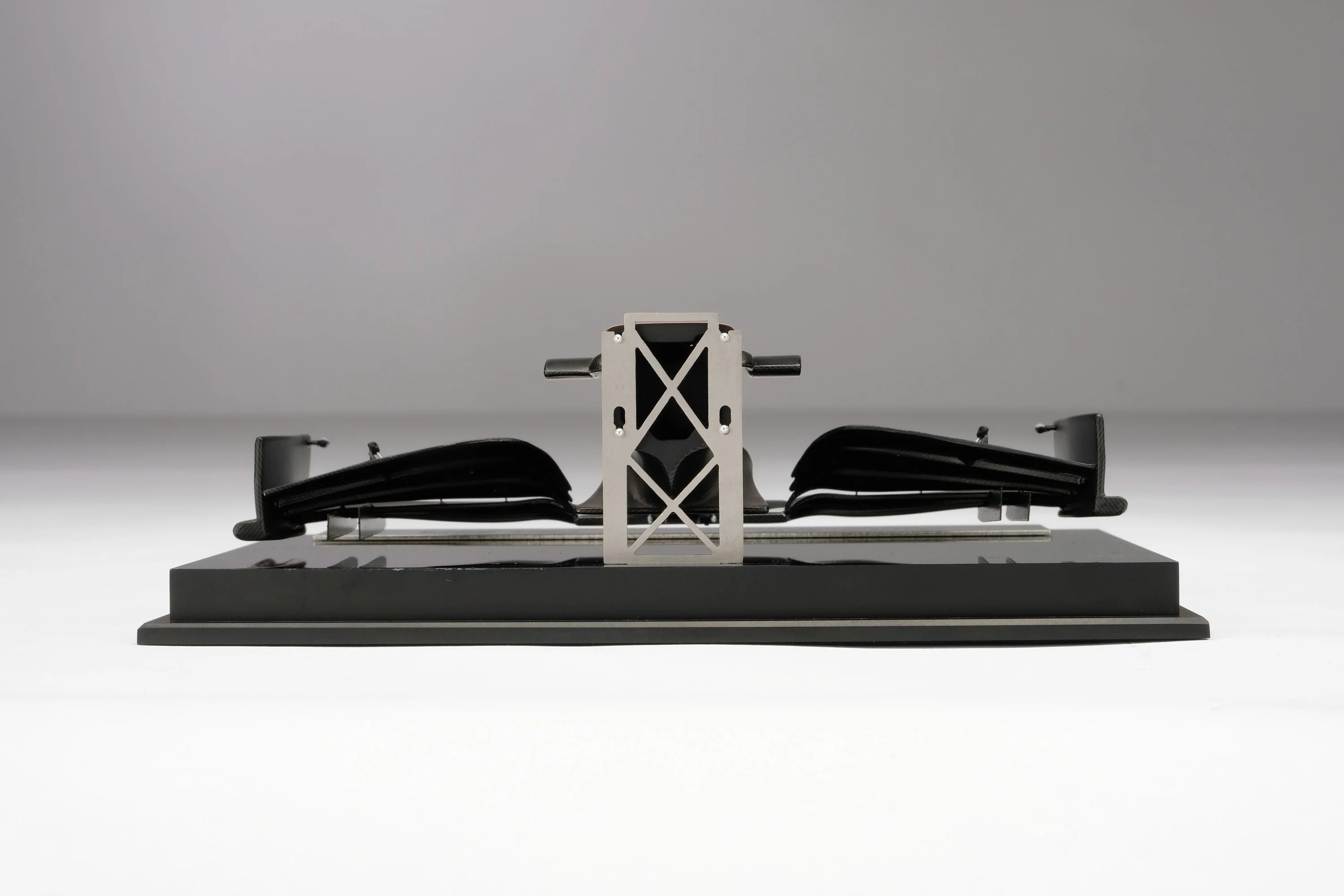MCL35 Front Wing 2021 Imola Grand Prix Amalgam 1:12 Nosecone - McLaren F1 - Fueler™ - M6183 - fueler.store - Car Model
