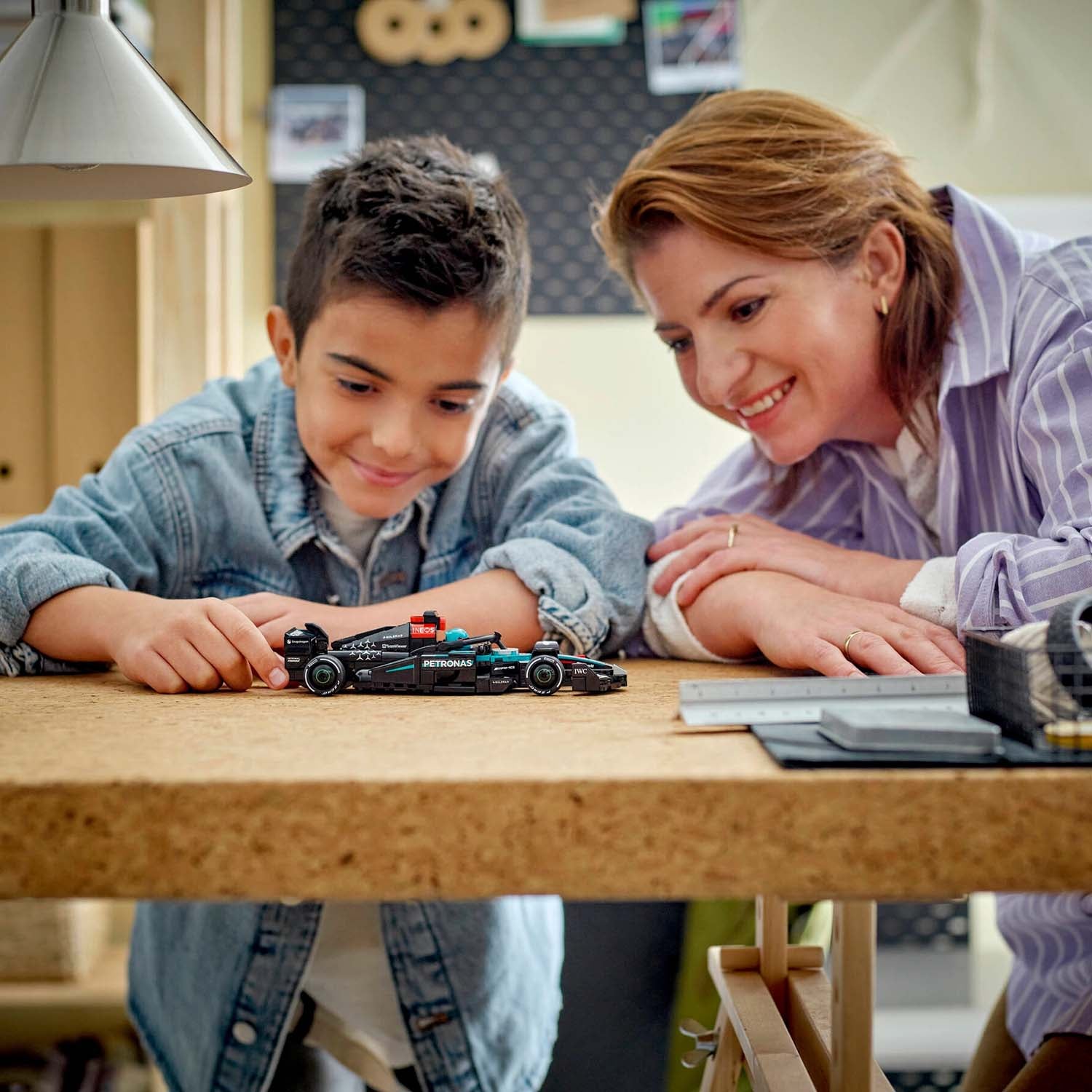 Mercedes AMG W15 EQ Performance 2024 1:25 Lego Car Model - Mercedes-AMG Petronas - Fueler™ - 77244 - fueler.store - Car Model