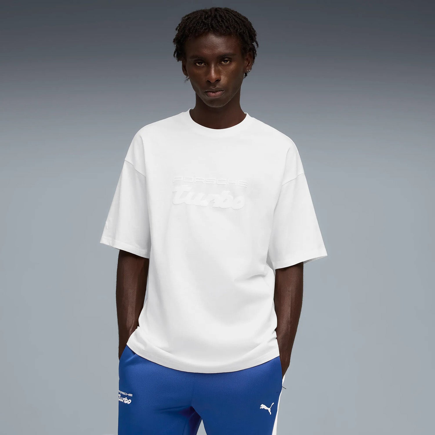 Porsche Tシャツ ホワイト 新品 Porsche Men's White T-shirt - AHEAD – Porsche Exchange