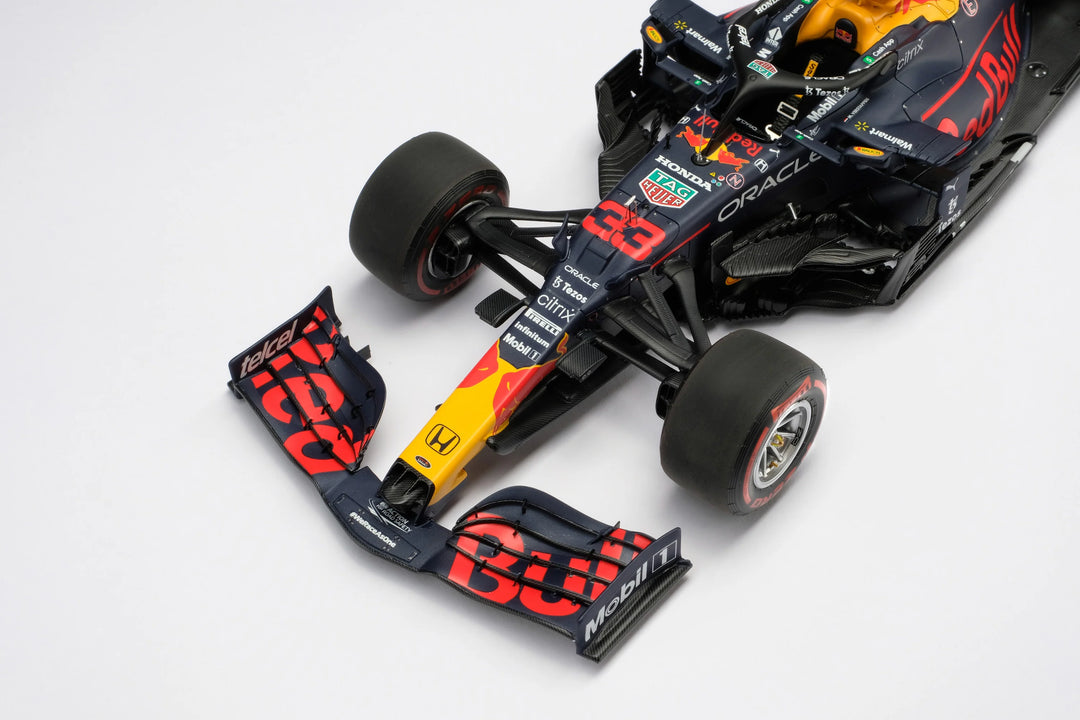 #1 Verstappen RB16B 2021 Abu Dhabi GP Winner 1:18 Amalgam Car Model - Red Bull Racing - Fueler™ - M6211-SC1 - fueler.store - Collectibles