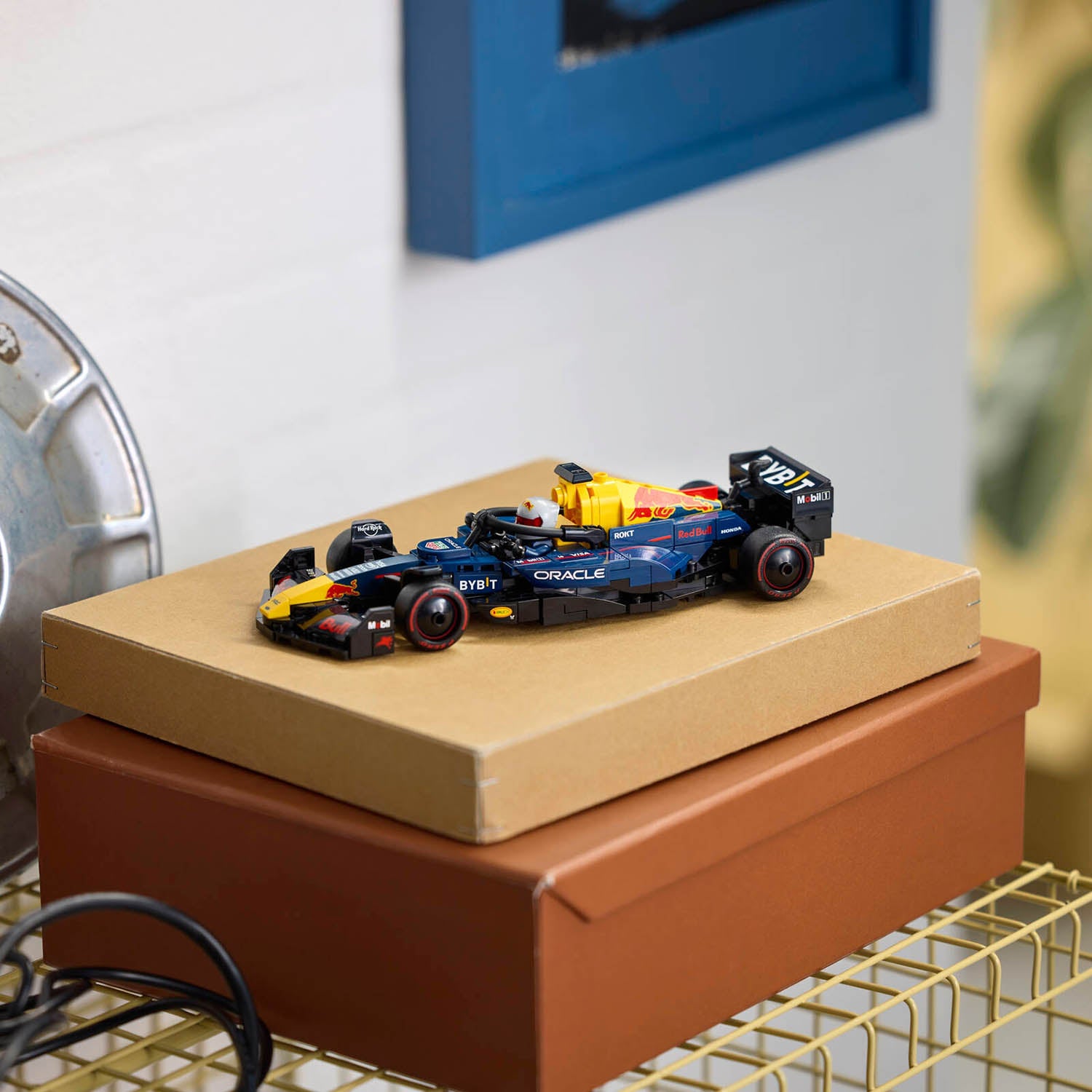 Red Bull Racing RB20 1:25 Lego Car Model - Red Bull Racing - Fueler™ - 77243 - fueler.store - Car Model