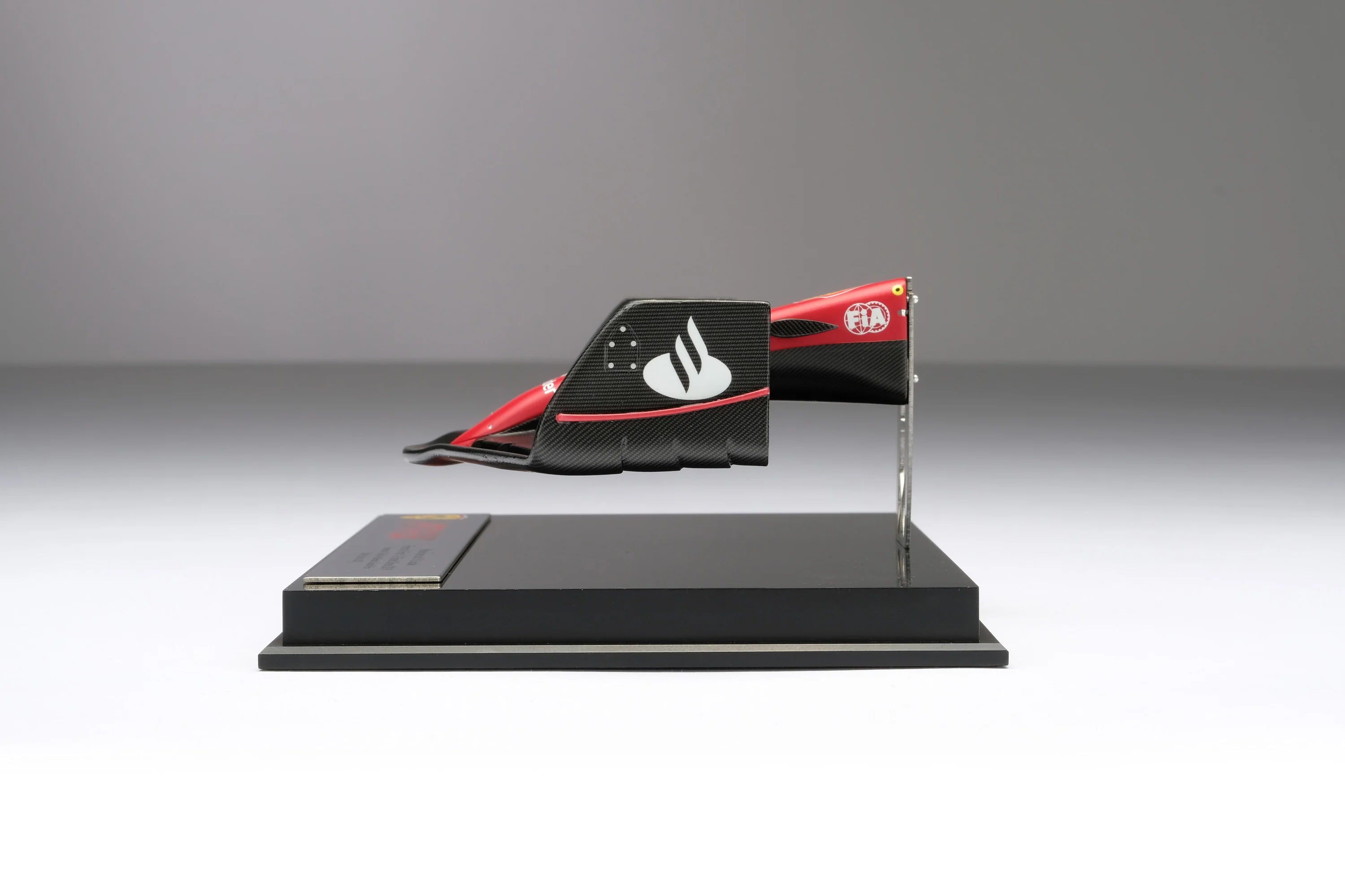Scuderia Ferrari - F1-75 Front Wing 2022 Bahrain Grand Prix Amalgam 1:12 Nosecone - Car Model - Fueler™ 