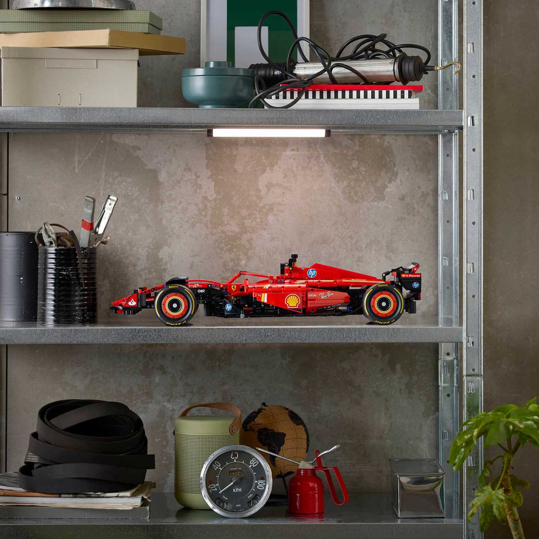Scuderia Ferrari - Ferrari F1 SF24 1:18 Technic Lego Car Model - Car Model - Fueler™ 