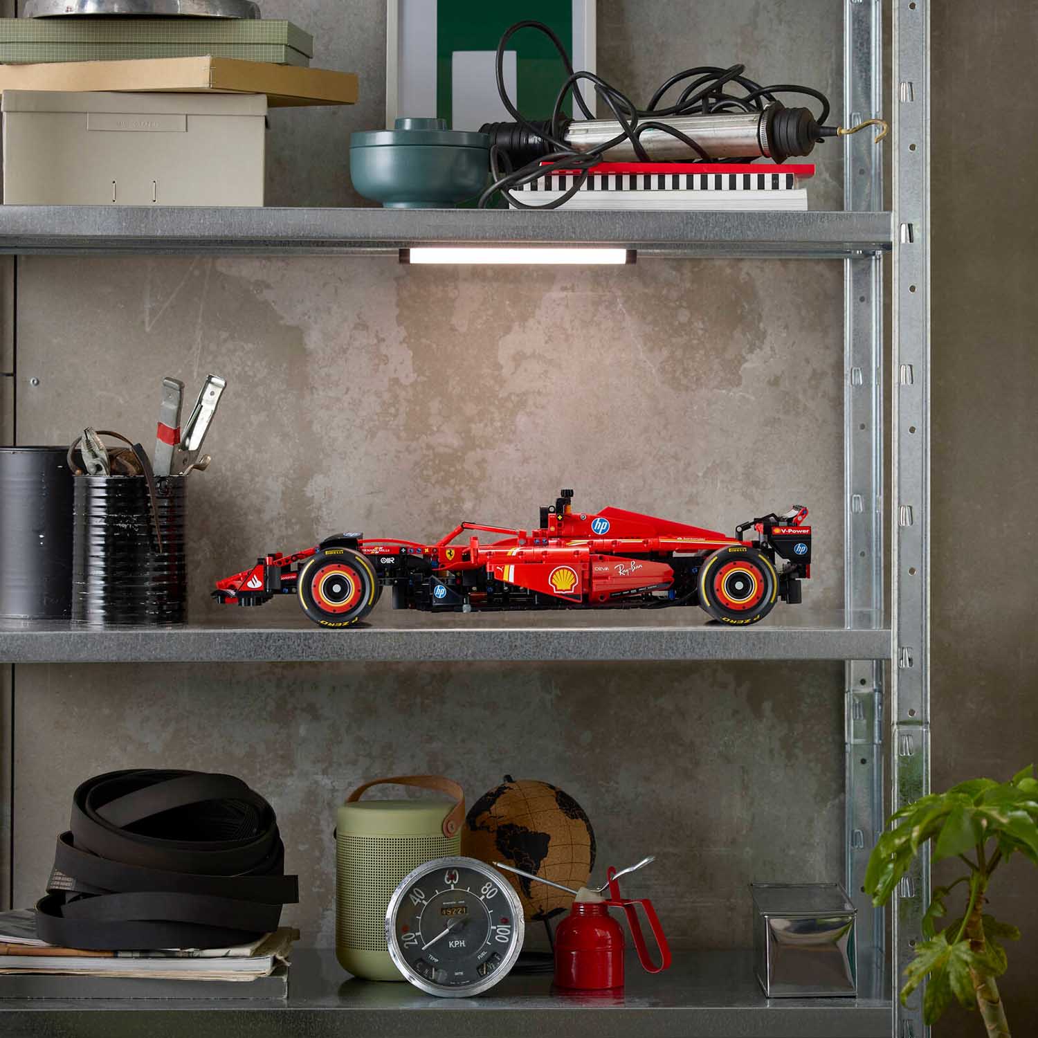 Scuderia Ferrari - Ferrari F1 SF24 1:18 Technic Lego Car Model - Car Model - Fueler™ 